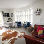 Rent 2 bedroom flat in Cranbrook