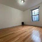 Rent 3 bedroom apartment in Astoria