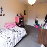 Rent 2 bedroom student apartment in Tameside