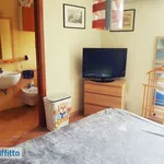 Affitto 2 camera appartamento di 62 m² in Naples