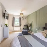 Rent 3 bedroom house in East Midlands