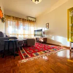 Rent 2 bedroom apartment of 100 m² in Linda-a-Velha