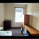 Rent 4 bedroom flat in Scotland