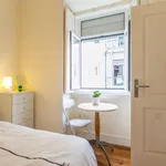 Rent 3 bedroom apartment in Lisbon