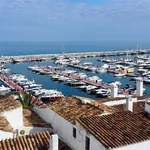 Rent 2 bedroom apartment of 100 m² in Puerto Banús