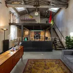 Rent 2 bedroom apartment of 160 m² in Florence