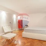 Rent 8 bedroom house of 320 m² in Roma