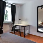 Miete 4 Schlafzimmer wohnung von 15 m² in Munich