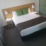 Rent 1 bedroom apartment in Darwin City