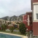 Rent 5 bedroom apartment of 300 m² in Alicante']