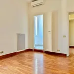 Rent 4 bedroom apartment of 200 m² in Roma