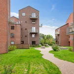 Rent 3 bedroom apartment of 91 m² in Hillerød