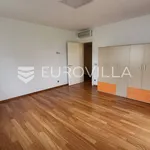 Rent 3 bedroom apartment of 200 m² in Zagreb