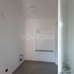 Affitto 3 camera appartamento di 60 m² in Alessandria