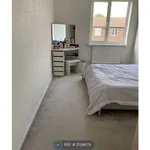 End terrace house to rent in Amberley Road, Slough SL2