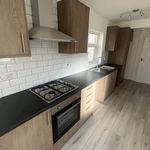 Rent 3 bedroom flat in West Midlands