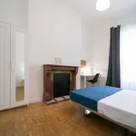 Rent a room of 274 m² in madrid