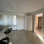 Maison de 150 m² avec 7 chambre(s) en location à P