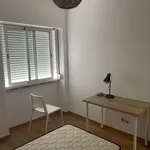 Rent 4 bedroom apartment in Lisbon