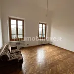 Affitto 5 camera appartamento di 130 m² in Florence