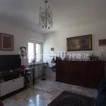 Rent 3 bedroom apartment of 89 m² in Triest