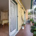 Rent 2 bedroom apartment in Genoa