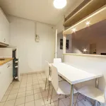 Rent 1 bedroom apartment of 72 m² in Paris