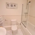 Rent 2 bedroom flat in Woking