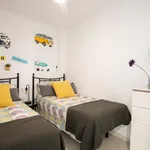 Alquilo 2 dormitorio apartamento de 70 m² en Cadiz']