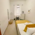 Rent 4 bedroom apartment in Lisbon