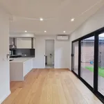 Rent 4 bedroom apartment in Chadstone