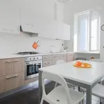 Rent 2 bedroom apartment of 969 m² in Milan