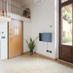 Rent 1 bedroom apartment of 25 m² in Milan