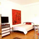 Rent 2 bedroom apartment in Berlin