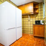 Rent 8 bedroom apartment in Barcelona