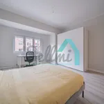 Rent 3 bedroom apartment of 104 m² in Oviedo