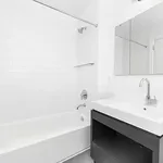 Rent 2 bedroom apartment in Manhattan