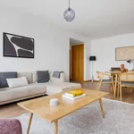 Rent 1 bedroom apartment of 73 m² in lisbon