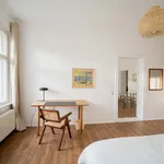 Rent 4 bedroom apartment of 65 m² in Berlin