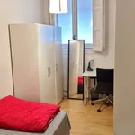 Rent a room of 130 m² in madrid