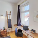 Rent 1 bedroom apartment of 549 m² in vienna