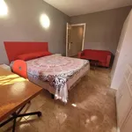 Alquilar 3 dormitorio apartamento en Valencia