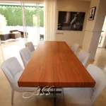 Rent 5 bedroom house of 380 m² in Marbella