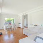 Rent 5 bedroom house of 320 m² in Roma