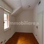 Rent 3 bedroom house of 80 m² in Oliveto Lario