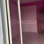 Affitto 2 camera appartamento di 67 m² in Napoli