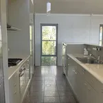 Rent 3 bedroom house in Bootawa