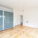 Pronajměte si 2 ložnic/e byt o rozloze 65 m² v stresovice