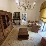 Rent 5 bedroom apartment of 140 m² in Palermo