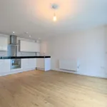 Rent 1 bedroom apartment of 46 m² in Redhill